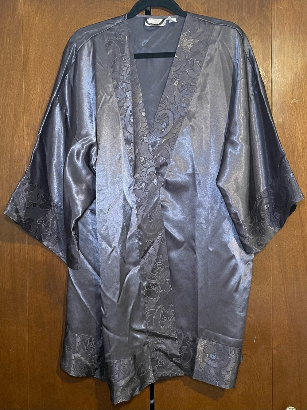 Victoria’s Secret Gold Label Vintage Gray Satin Short Robe Kimono Jacquard OS